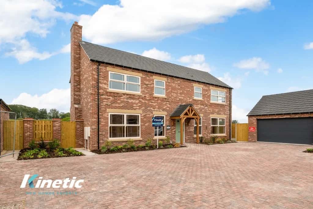 4 Rowan Tree Court